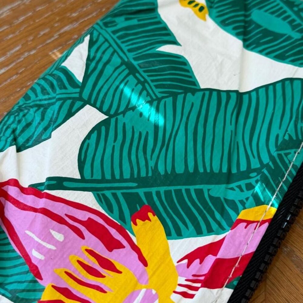 *SOLD* NWT Aloha Collection Mini Rio Tropical Small Pouch Bag - Picture 5 of 8